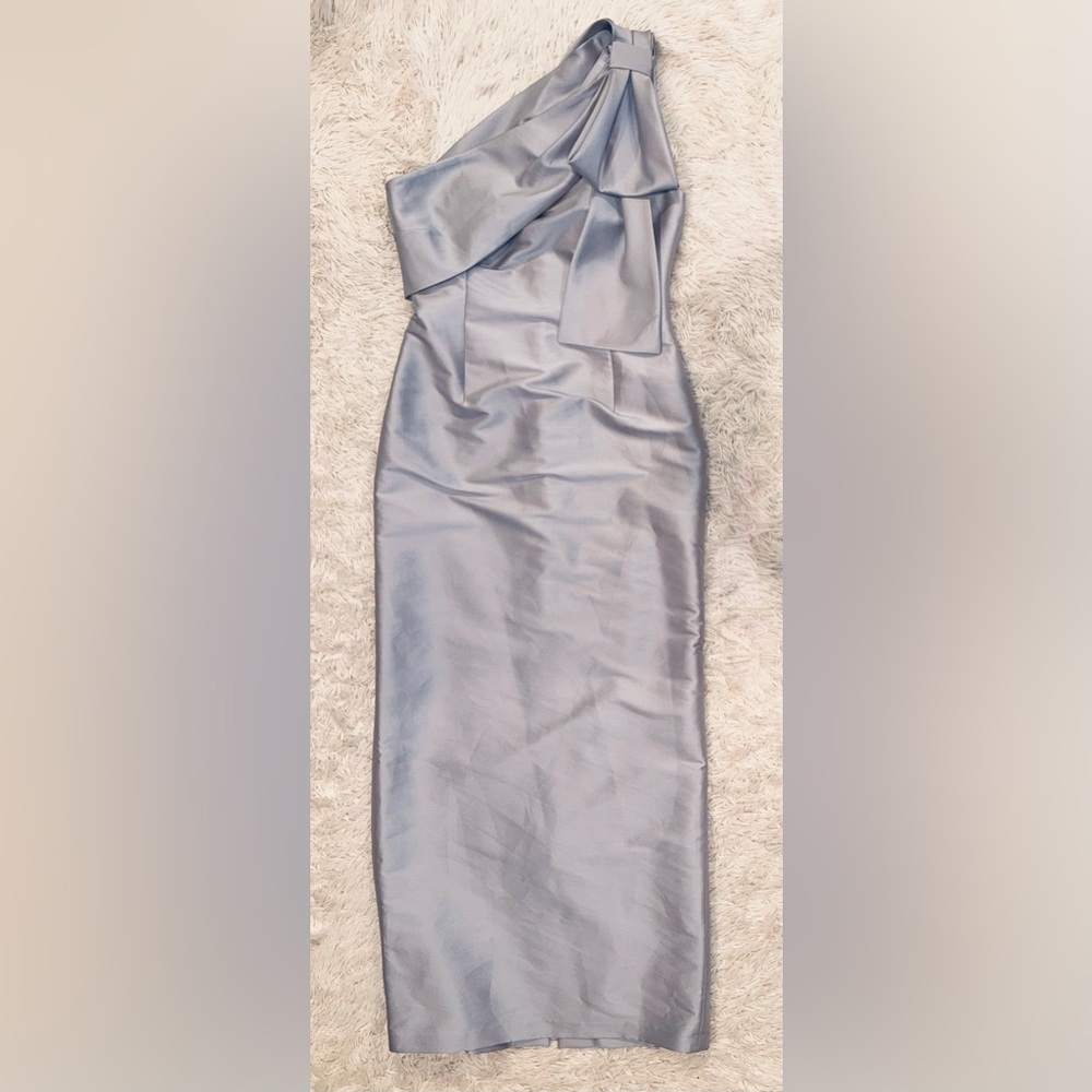 Sachin and Babi BONNIE one shoulder bow sliver gown Sz 4 - Picture 6 of 9